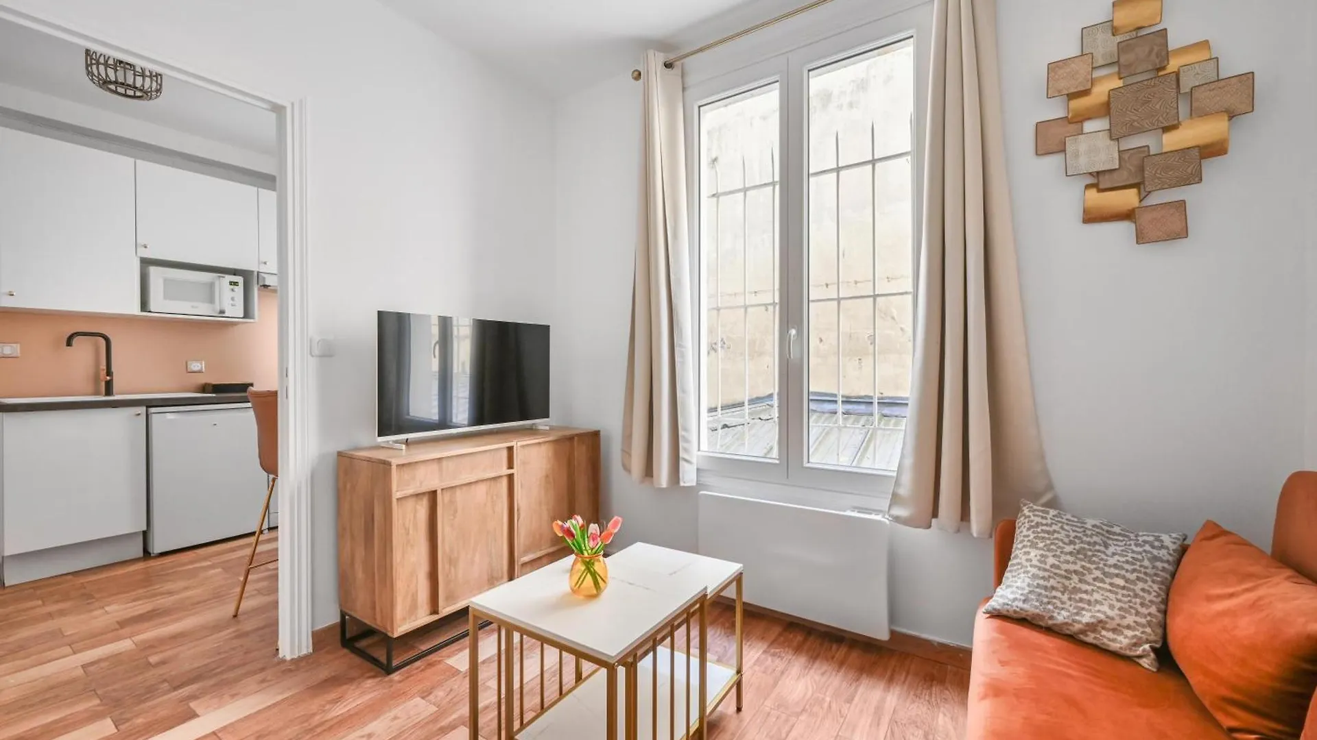 Apartment Charming Appartment Marais Paris France